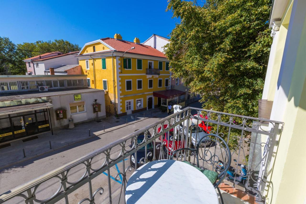 Apartments Villa Katarina Selce Bagian luar foto